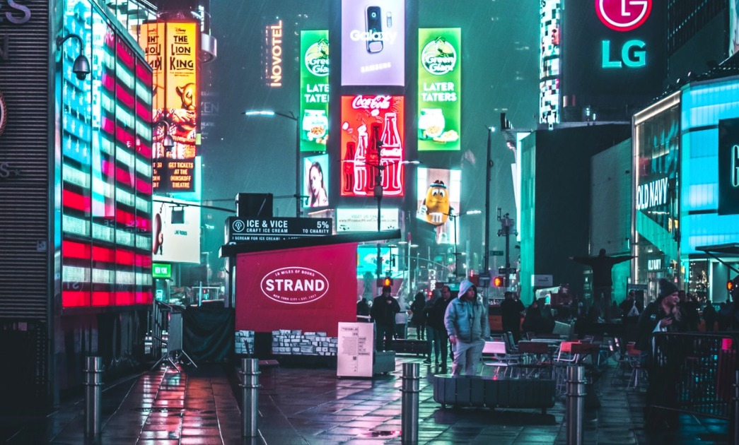 Media DOOHNew Outdoor Advertising Media HUSHIDA OFFICIAL